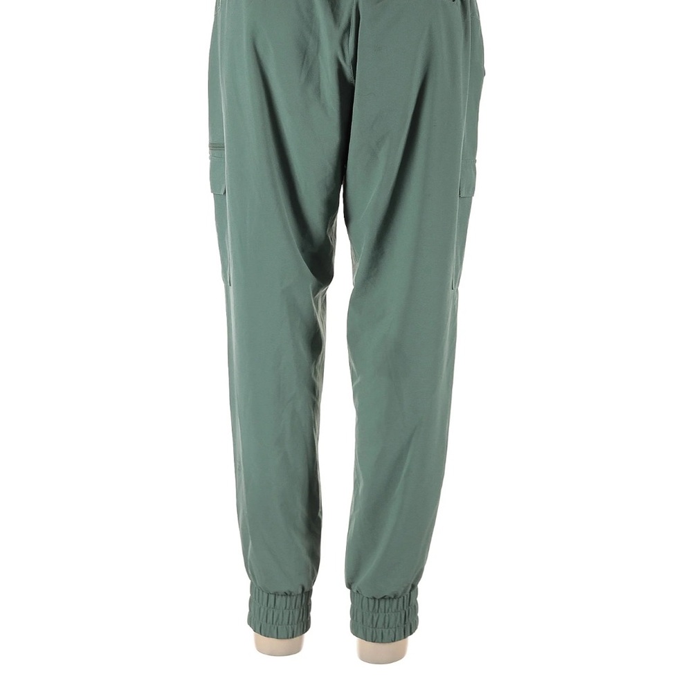 Woman’s large Green Cargo Pants